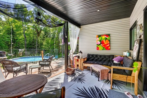 Terrasse - 11570  - 11572 Rue Aumont, Mirabel, QC 