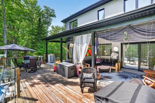 Terrasse - 11570  - 11572 Rue Aumont, Mirabel, QC 