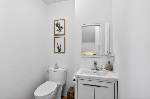 Salle d'eau - 11570  - 11572 Rue Aumont, Mirabel, QC 