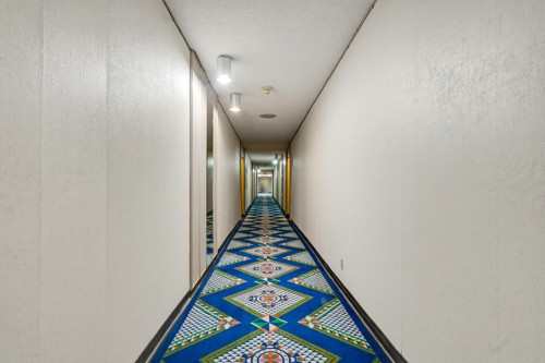 Passageway - 813-2555 Av. Du Havre-Des-Îles, Laval (Chomedey), QC 