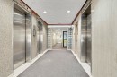 Elevator - 813-2555 Av. Du Havre-Des-Îles, Laval (Chomedey), QC 