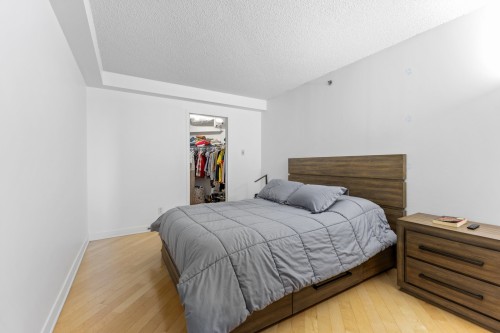 Chambre à coucher principale - 824-4885 Boul. Henri-Bourassa O., Montréal (Saint-Laurent), QC 