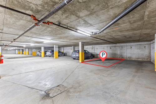 Garage - 824-4885 Boul. Henri-Bourassa O., Montréal (Saint-Laurent), QC 