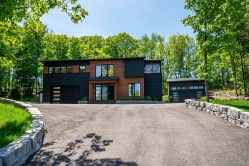 2100 Ch. de l'Étang Sainte-Adèle, QC J8B 0G6
