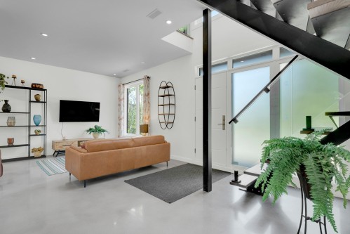 Living Room - 2100 Ch. De L'Étang, Sainte-Adèle, QC 