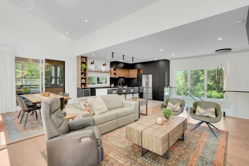 Living Room - 2100 Ch. De L'Étang, Sainte-Adèle, QC 