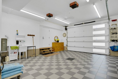 Garage - 2100 Ch. De L'Étang, Sainte-Adèle, QC 