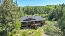 2218 Ch. Sicard Sainte-Lucie-Des-Laurentides, QC J0T 2J0