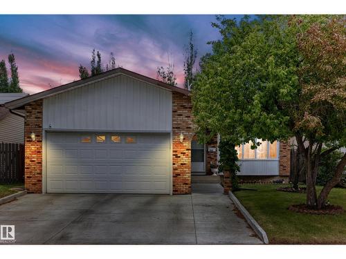 3843 47 St Nw, Edmonton, AB 