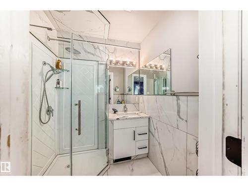 3843 47 St Nw, Edmonton, AB 