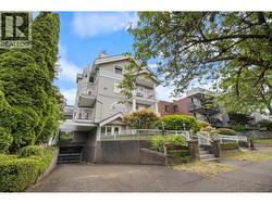 201 1868 W 8TH AVENUE  Vancouver, BC V6J 5G3