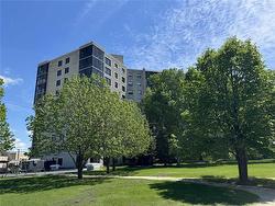 903-885 Wilkes AVE  Winnipeg, MB R3P 1J3