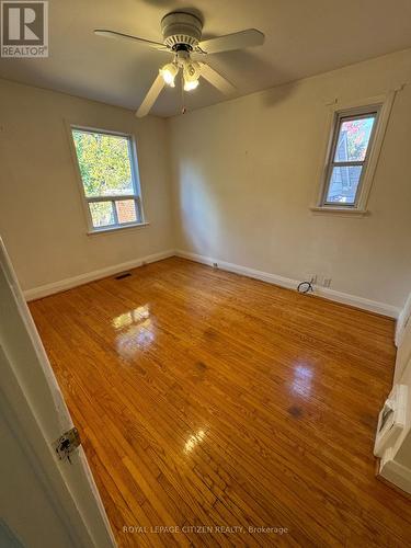32 NEWTON DRIVE , Toronto, Ontario M2M 2M7 5