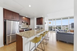 #803-379 Tyee Rd Victoria, BC V9A 0B4