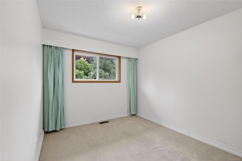 680 View Ave, Courtenay, BC 