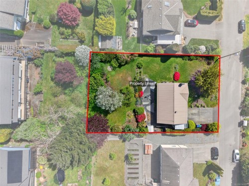 680 View Ave, Courtenay, BC 
