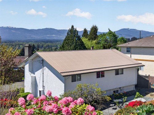 680 View Ave, Courtenay, BC 