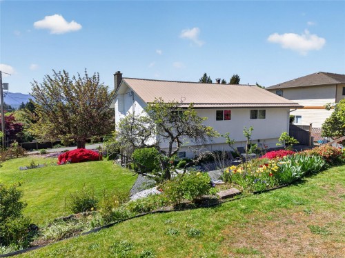 680 View Ave, Courtenay, BC 