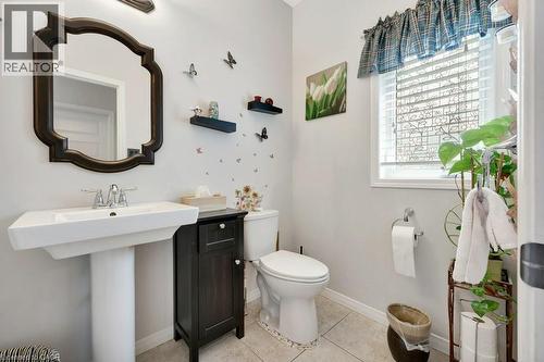 477 Woodbine Avenue, Kitchener, ON - Indoor Photo Showing Bathroom