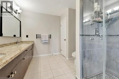 477 Woodbine Avenue, Kitchener, ON - Indoor Photo Showing Bathroom