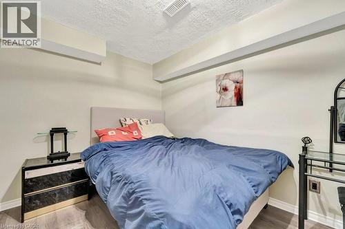 477 Woodbine Avenue, Kitchener, ON - Indoor Photo Showing Bedroom
