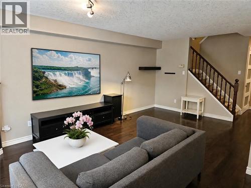 Living room - 596 Spinnaker Crescent, Waterloo, ON 