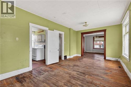 26 Arthur Avenue, St. Thomas, ON - Indoor Photo Showing Other Room