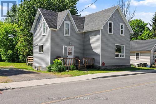 10486 CLARK ROAD  North Dundas, ON K0E 1S0