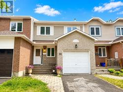 12 KIMBOLTON CRESCENT  Ottawa, ON K2K 2S3