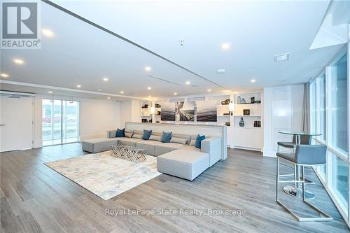 Party Room - 436 - 16 Concord Place, Grimsby (Grimsby Beach), ON 
