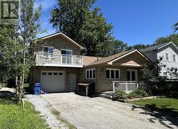 #UPPER - 210 WAY'S BAY DRIVE Georgina, ON L4P 2M7