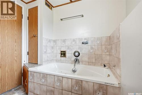 534 Nesbitt Lane, Saskatoon, SK 