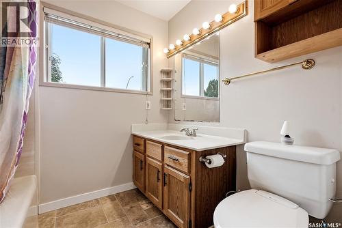 534 Nesbitt Lane, Saskatoon, SK 