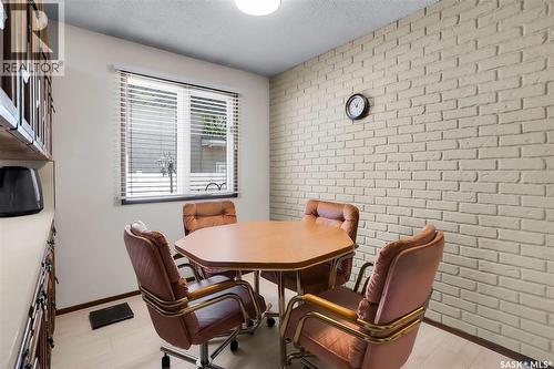 2 Cambridge Crescent, Saskatoon, SK 