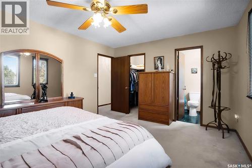 2 Cambridge Crescent, Saskatoon, SK 
