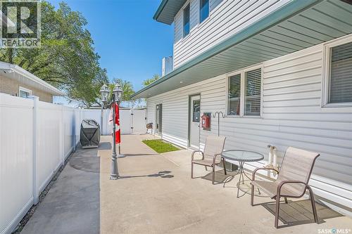 2 Cambridge Crescent, Saskatoon, SK 