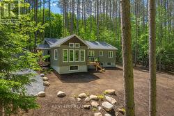 414 NORTH WASEOSA LAKE ROAD  Huntsville, ON P1H 2J4
