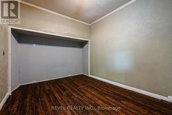 Family Room - 