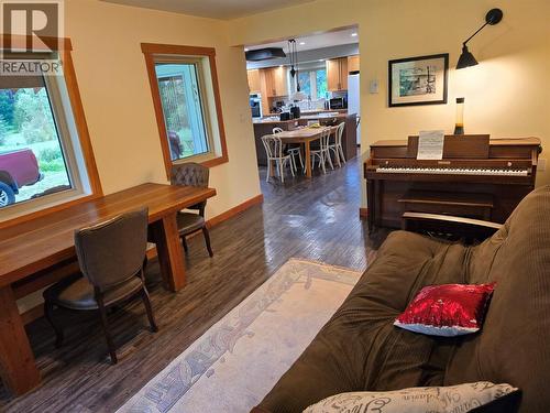 4638 6 Highway, Nelson, BC 