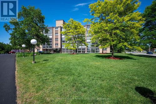 105 - 400 Champlain Boulevard, Cambridge, ON 