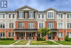 5 CANOE LANE  Hamilton, ON L8K 0A3