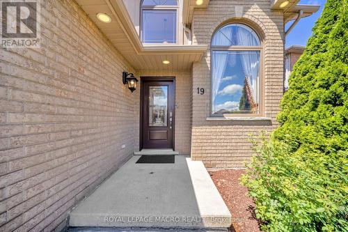 19 Sonata Avenue, Hamilton, ON 