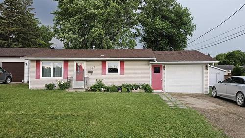 507 Barkman Avenue  Steinbach, MB R5G 0G9