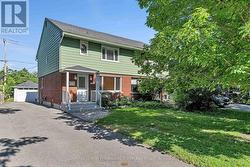 2064 BLOSSOM DRIVE  Ottawa, ON K1H 6G8