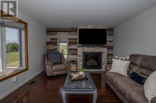41 Fraser Rd, Thunder Bay, ON 