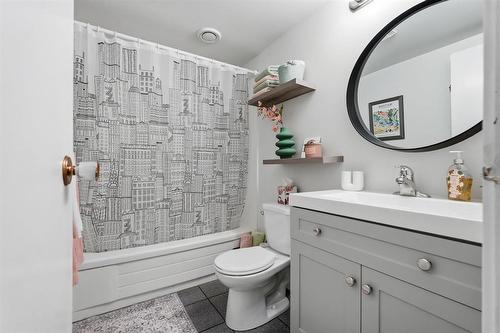 Basement 4 Pc Bath - 18 Harvest Lane, Winnipeg, MB 