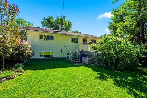 18 Harvest Lane, Winnipeg, MB 