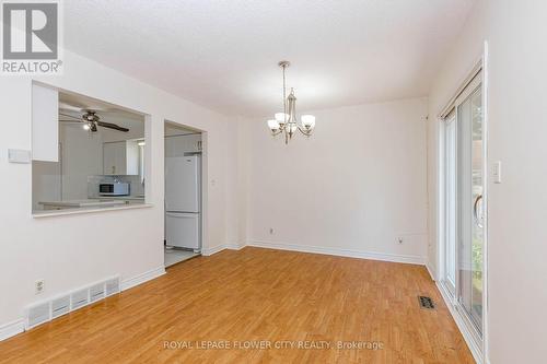 15 Glendan Court, Cambridge, ON 