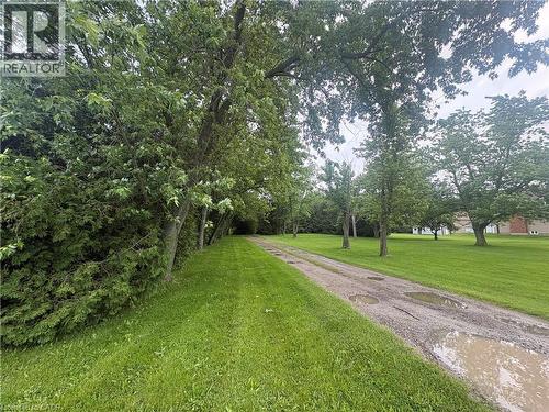 165 E RIDGE Road E  Grimsby, ON L3M 4E7