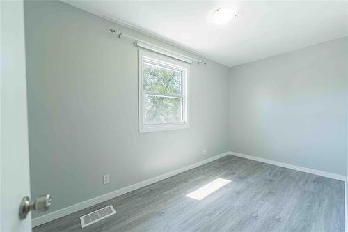 58 Rampart Bay, Winnipeg, MB 